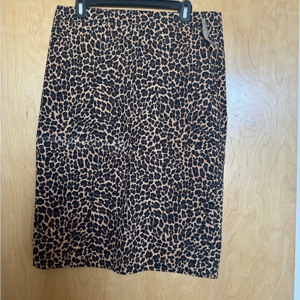 NWT JCrew Pencil Skirt - size 12 - perfect condition